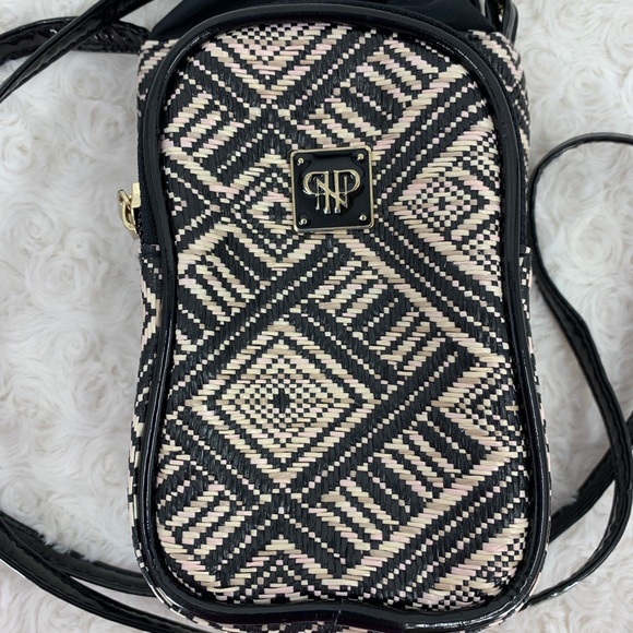 PurseN Raffia Aztec Pattern Small Crossbody Insulated Black & Tan - Picture 2 of 12